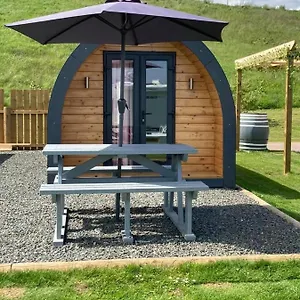 Marina Bay Pods Aberdeen